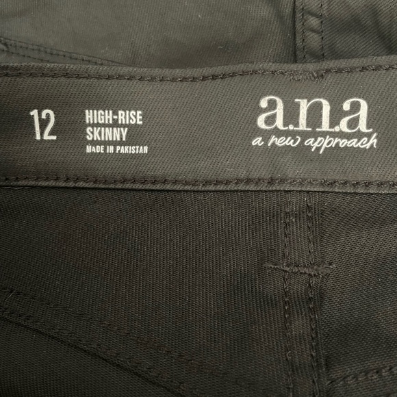 a.n.a Women’s Black Faux Leather High Rise Skinny Pants, Size 12, NWT! - Picture 5 of 7